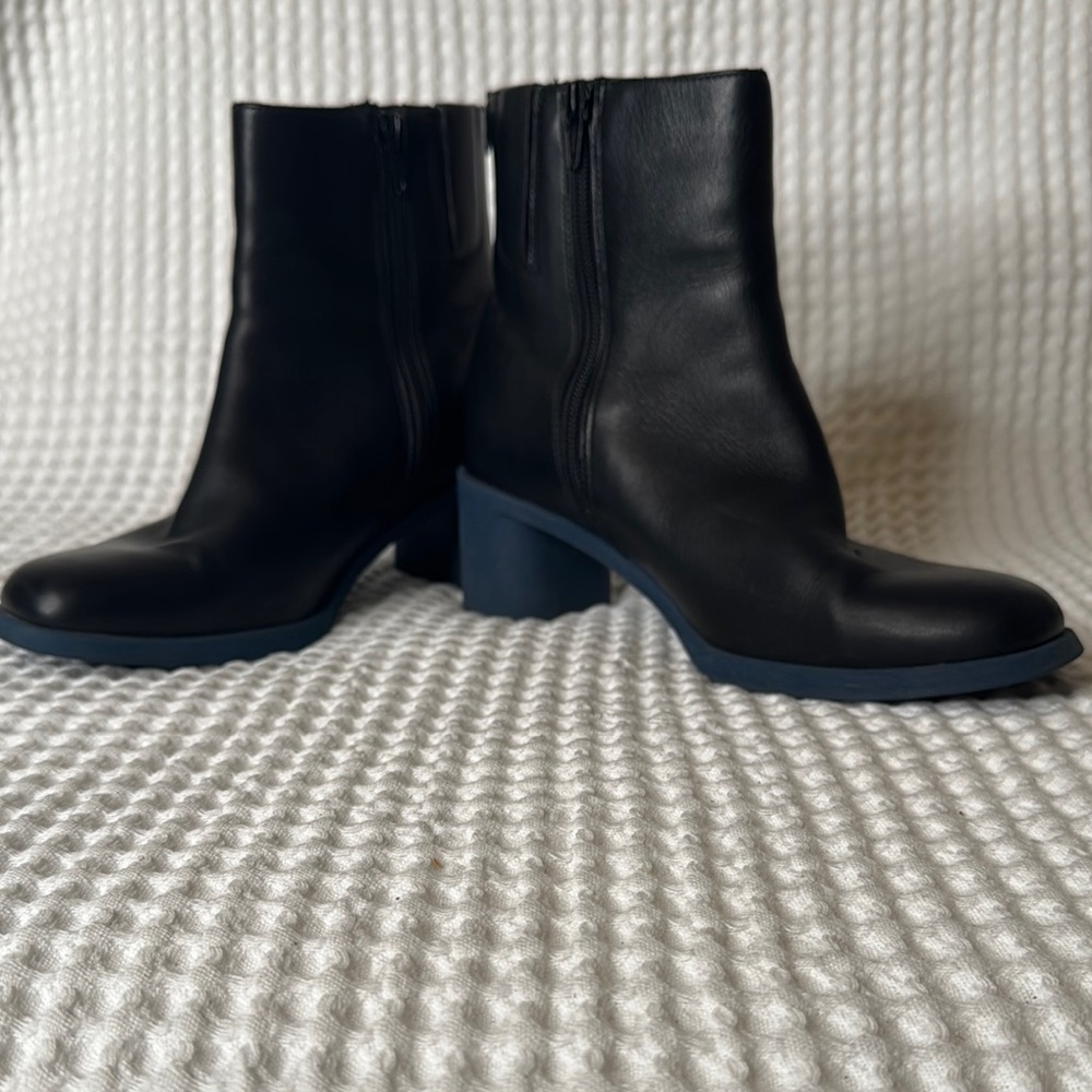 Camper Black Ankle Boots With Blue Non Slip Soles 38